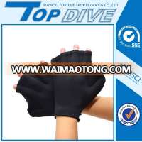 China wholesale customized design adjustable wrist closure gloves for swimming